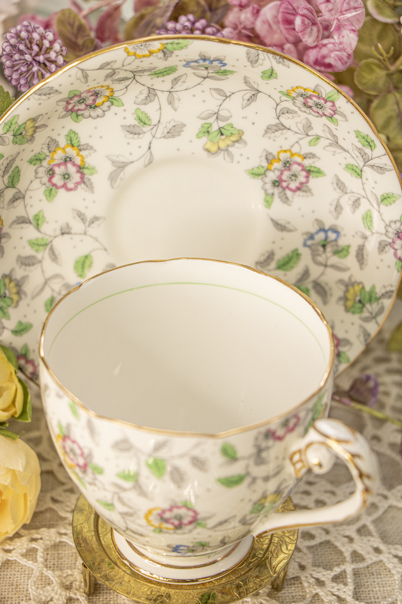 Royal Grafton Bone China Cup & Saucer – Pattern 6506 – England – Excellent Condition