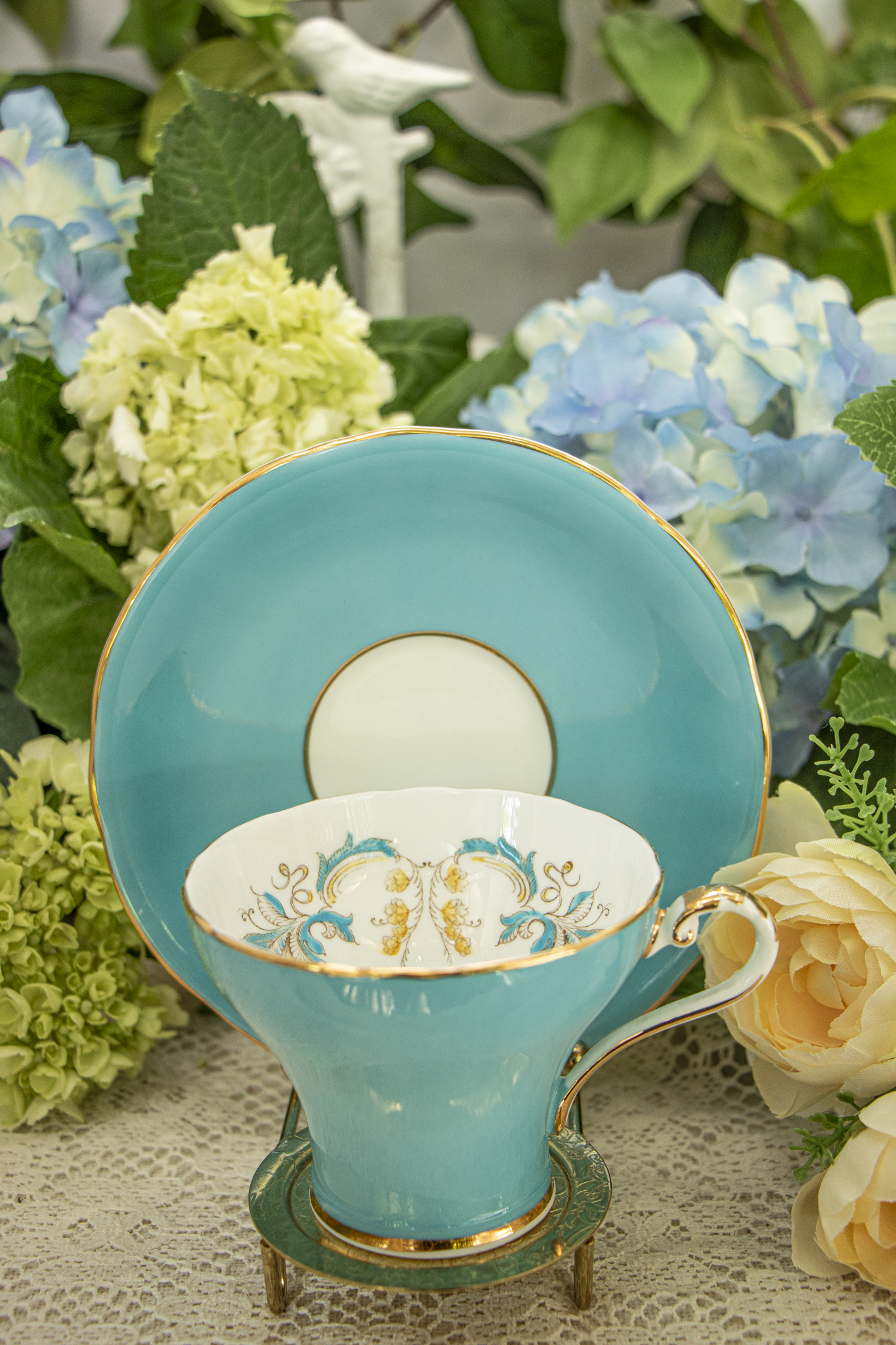 Aynsley Turquoise & Gold Scrollwork Teacup and Saucer — Fine Bone China, Made in England
