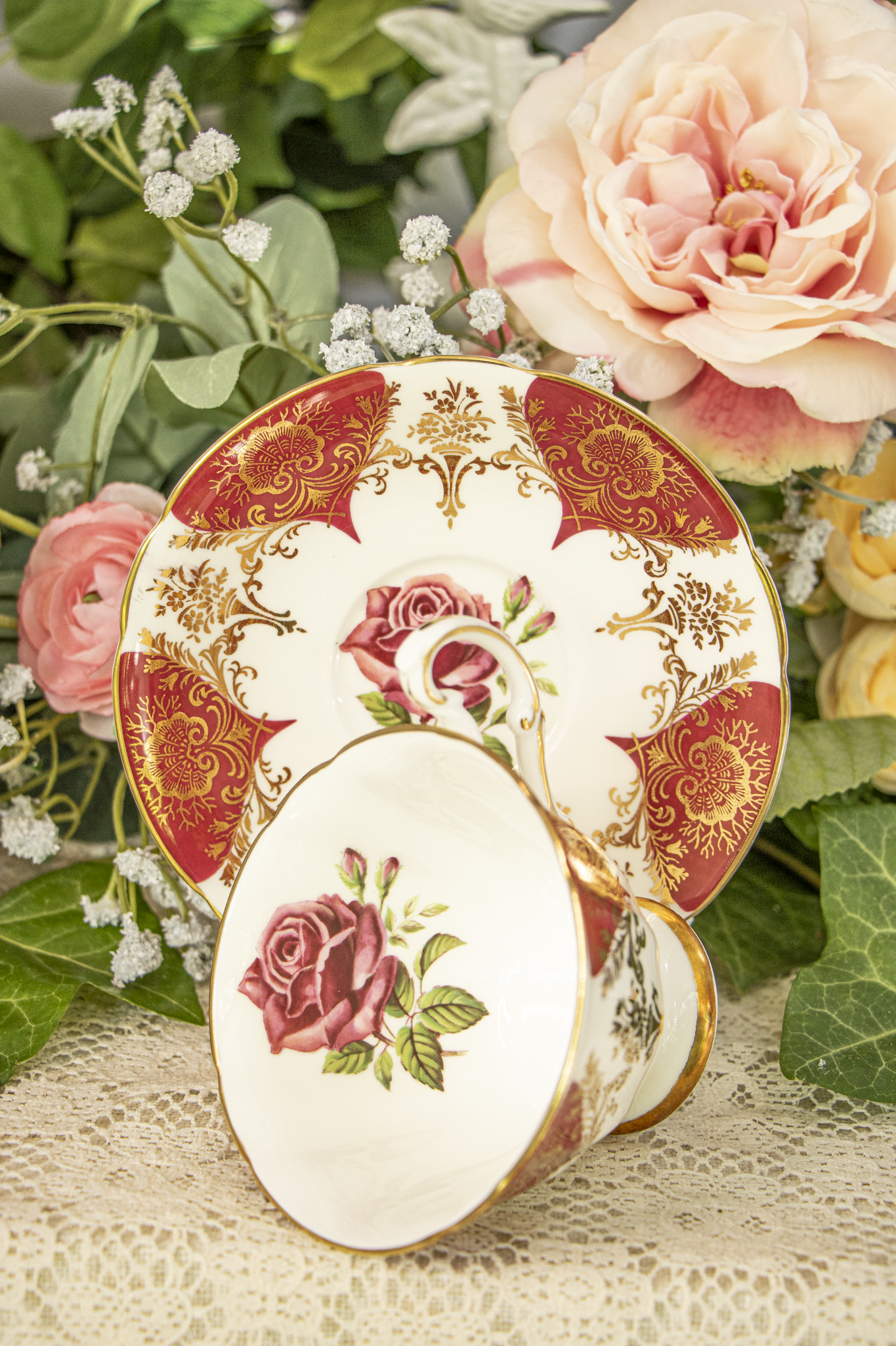 Paragon Fine Bone China Teacup and Saucer – Deep Red, Gold Filigree, and Rose Motif – Mint Condition