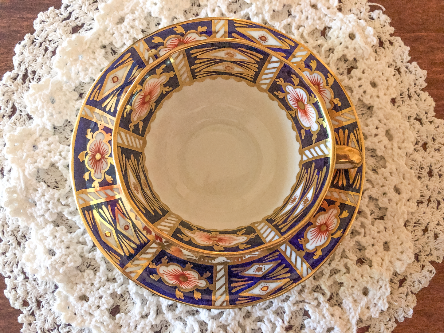Royal Crown Derby "Old Imari" 2451 Teacup and Saucer – Antique 1929, Excellent Condition