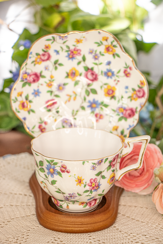 Salisbury England Bone China Teacup and Saucer - Multicolor Floral Spray Pattern #3445, Gold Trim