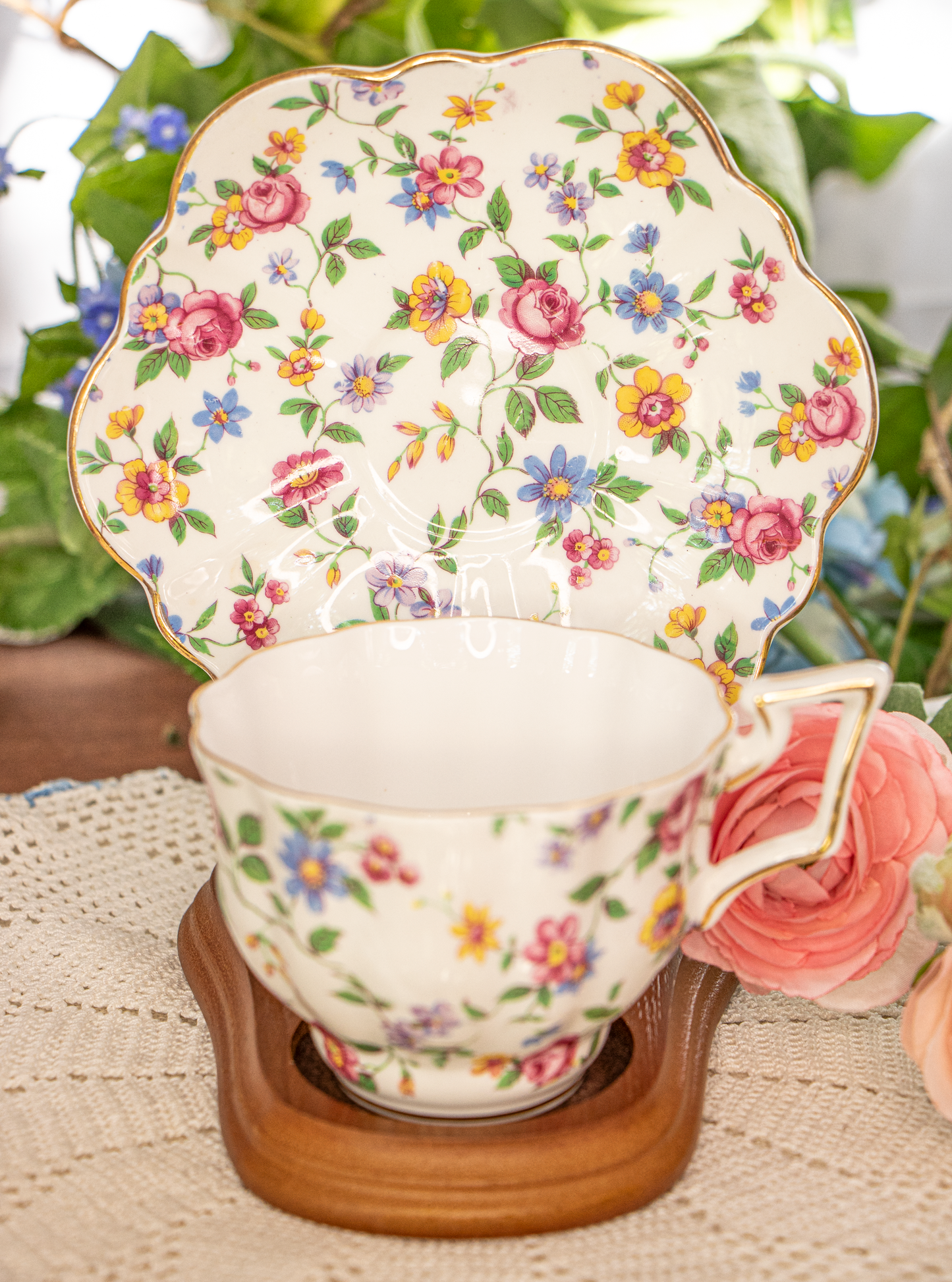 Salisbury England Bone China Teacup and Saucer - Multicolor Floral Spray Pattern #3445, Gold Trim