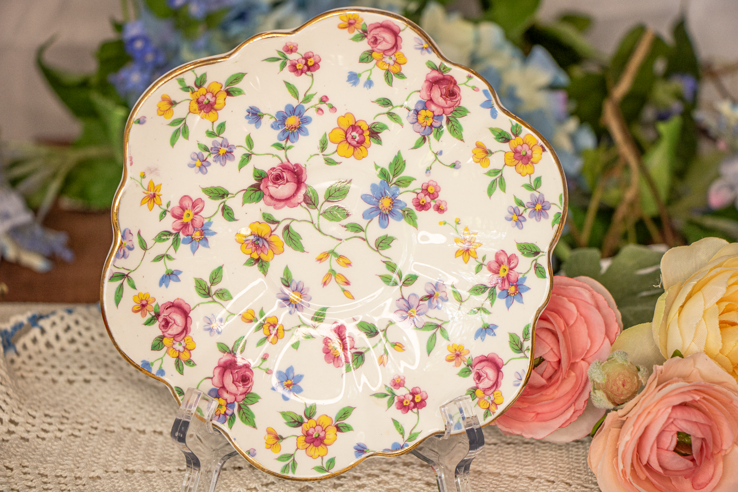 Salisbury England Bone China Teacup and Saucer - Multicolor Floral Spray Pattern #3445, Gold Trim