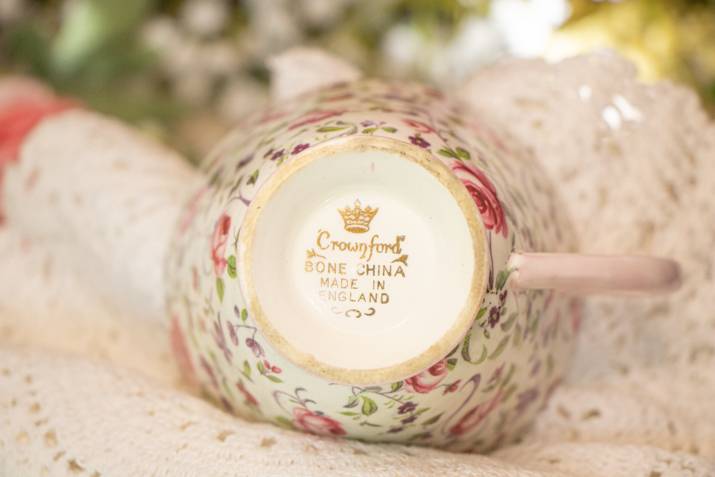 Crownford Bone China Teacup & Saucer – Pink Roses Chintz – Made in England