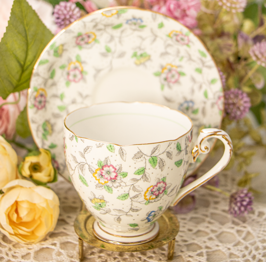 Royal Grafton Bone China Cup & Saucer – Pattern 6506 – England – Excellent Condition