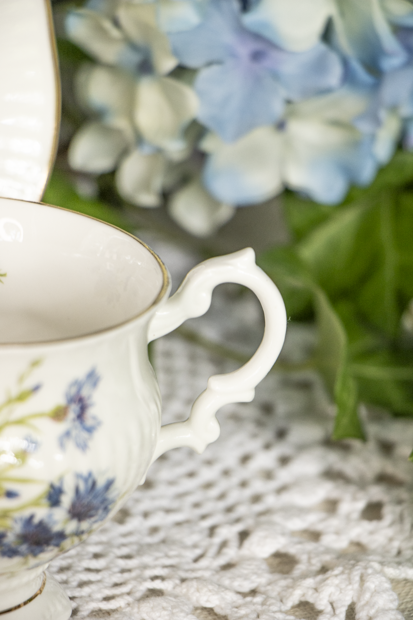 Elizabethan Staffordshire Teacup and Saucer – Blue Cornflower – Excellent Condition