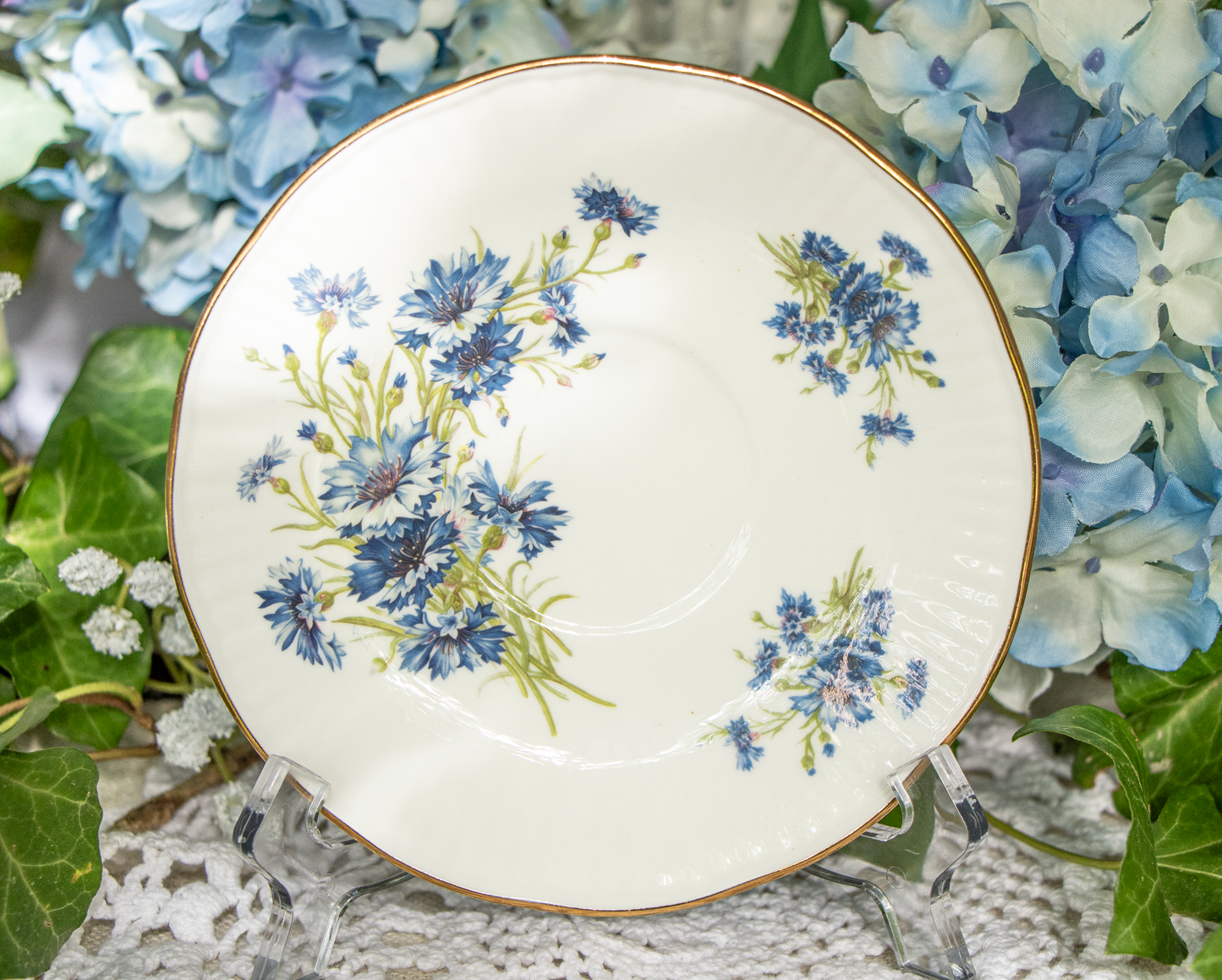 Elizabethan Staffordshire Teacup and Saucer – Blue Cornflower – Excellent Condition