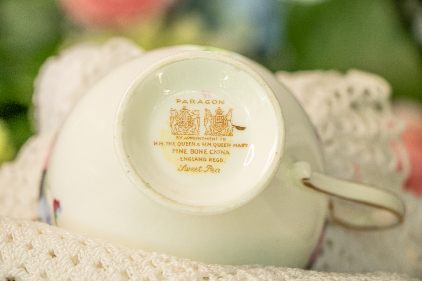 Paragon "Sweet Pea" Teacup & Saucer – Double Warrant – Mint Condition