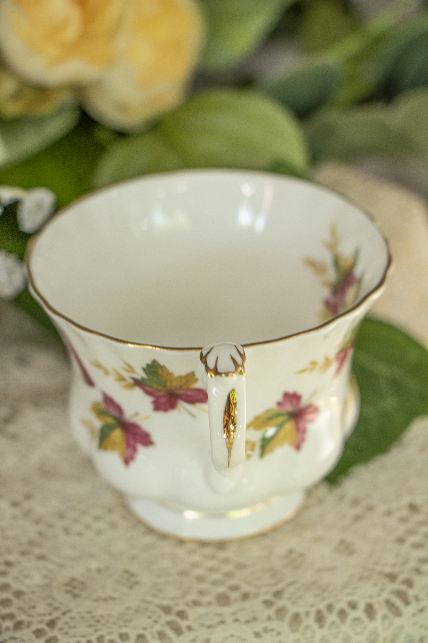 Royal Albert “Canada – From Sea to Sea” Bone China Teacup & Saucer