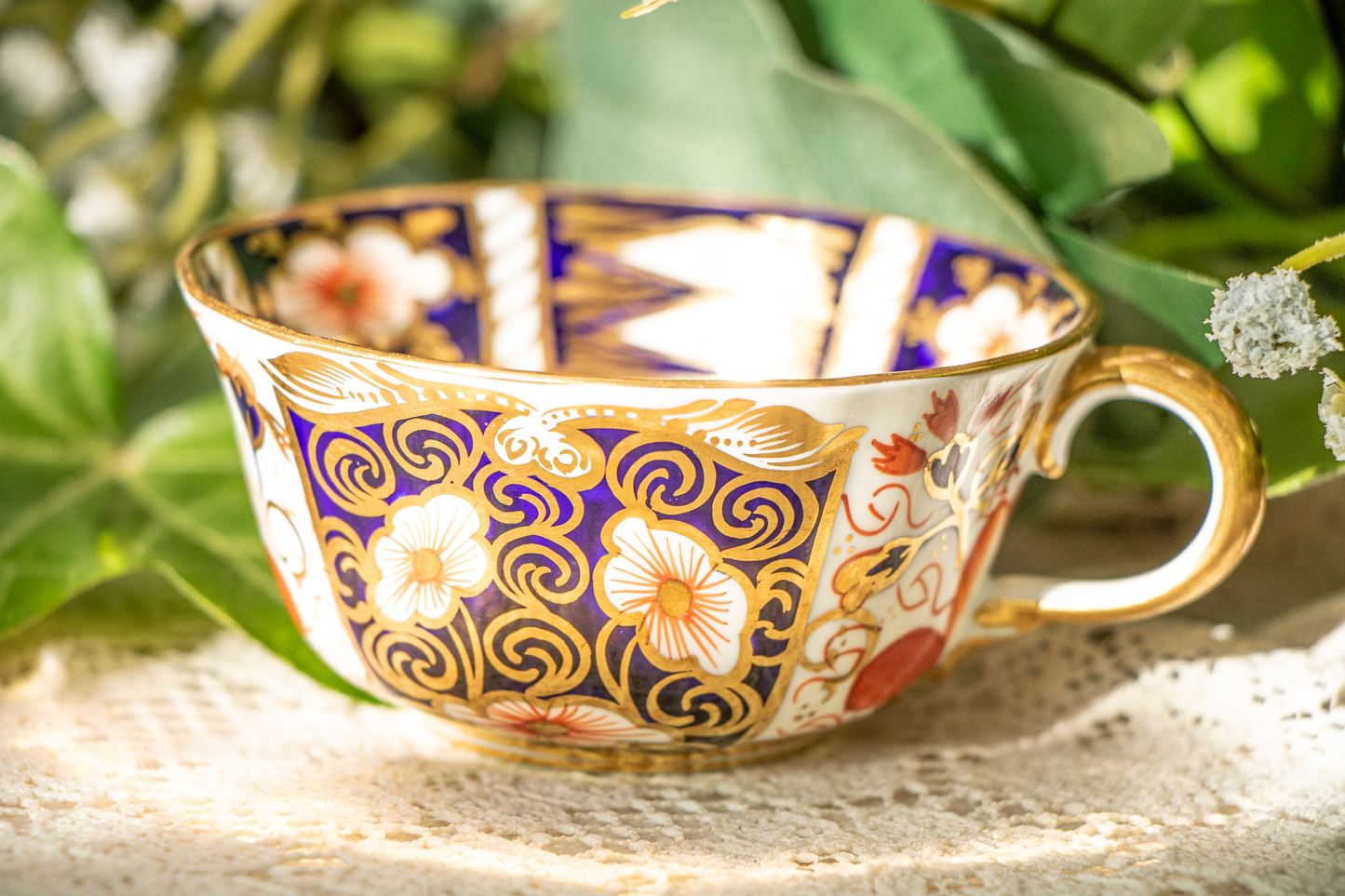 Royal Crown Derby "Old Imari" 2451 Teacup and Saucer – Antique 1929, Excellent Condition