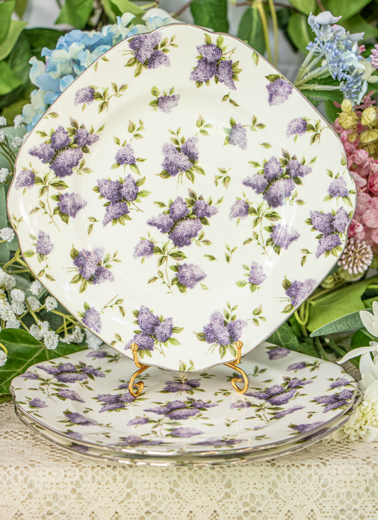 Royal Albert “Lilac Lane Platinum” – Set of 3 Bone China Plates (Excellent Condition)