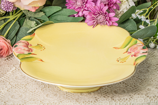Royal Winton Grimwades Pedestal Cake Plate – Hand-Painted Lilies, England c.1940s