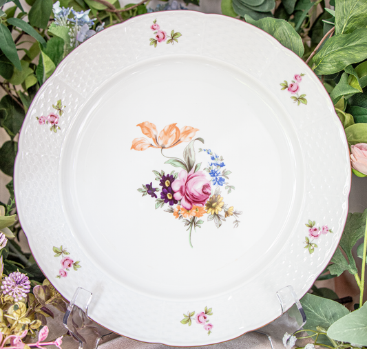 Large TK Thun Czechoslovakia Floral Porcelain Service Plate (Charger) – Basket Weave Border, 1942 – Excellent Condition