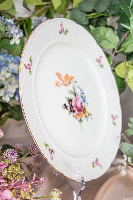 Large TK Thun Czechoslovakia Floral Porcelain Service Plate (Charger) – Basket Weave Border, 1942 – Excellent Condition