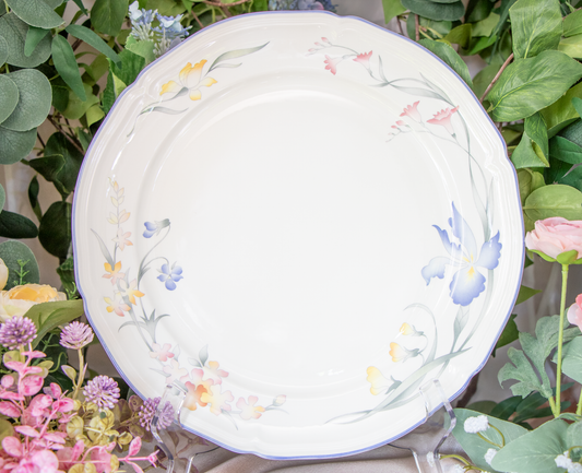 Villeroy & Boch “Riviera” 12.5" Service Plate (Charger) – VITRO‑Porcelaine, Watercolor-Style Floral Pattern