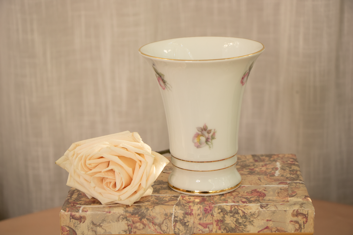 Wild Rose & Lace Ensemble – Romance and Warmth Steeped in Every Cup