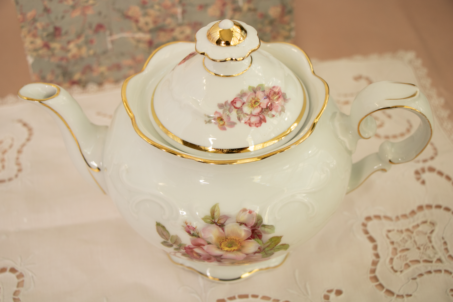 Wild Rose & Lace Ensemble – Romance and Warmth Steeped in Every Cup