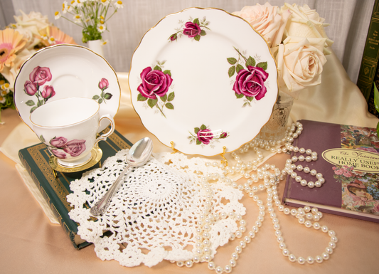 Velvet Rose Elegance – Petals of Grace in Every Pour