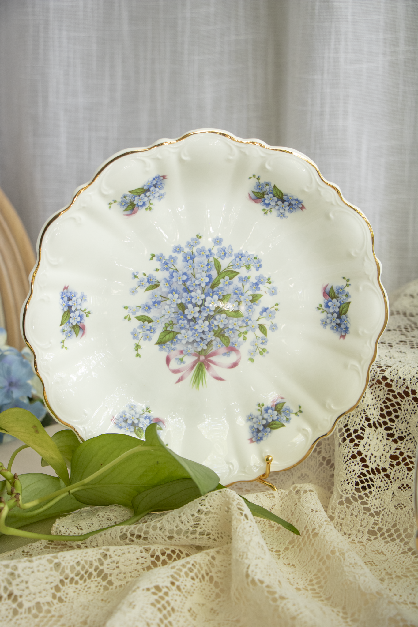 A Garden of Memories – Crown Dorset ‘Forget-Me-Not’ Tea Set