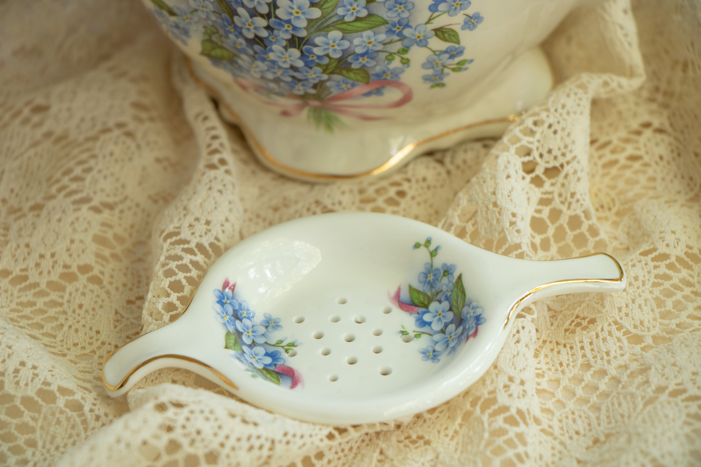 A Garden of Memories – Crown Dorset ‘Forget-Me-Not’ Tea Set