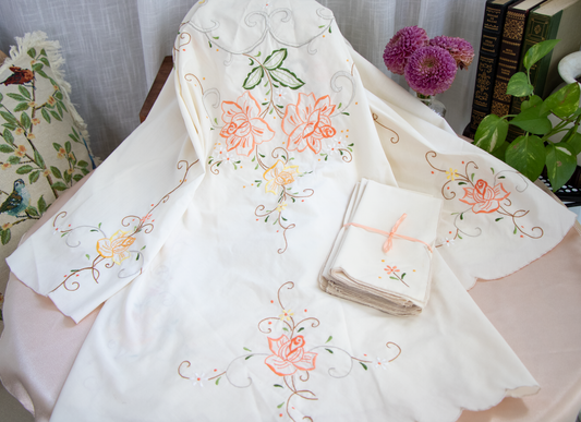 Vintage Floral Embroidered Tablecloth and Napkins Set
