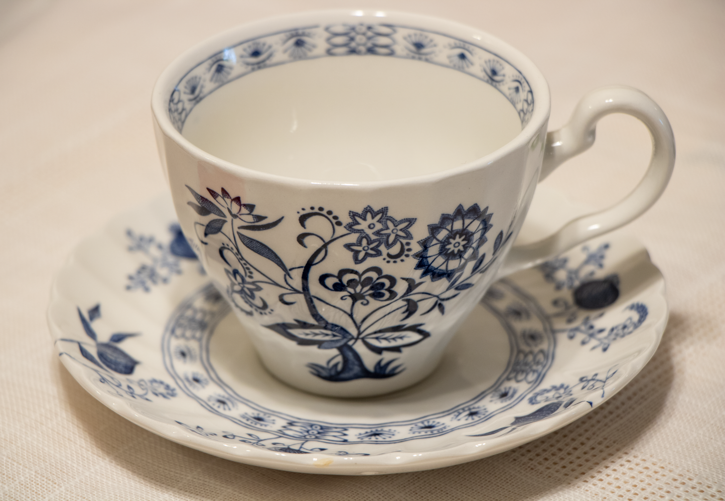 Nordic Blue Tea Service – Vintage Teapot Set with Silver Accents